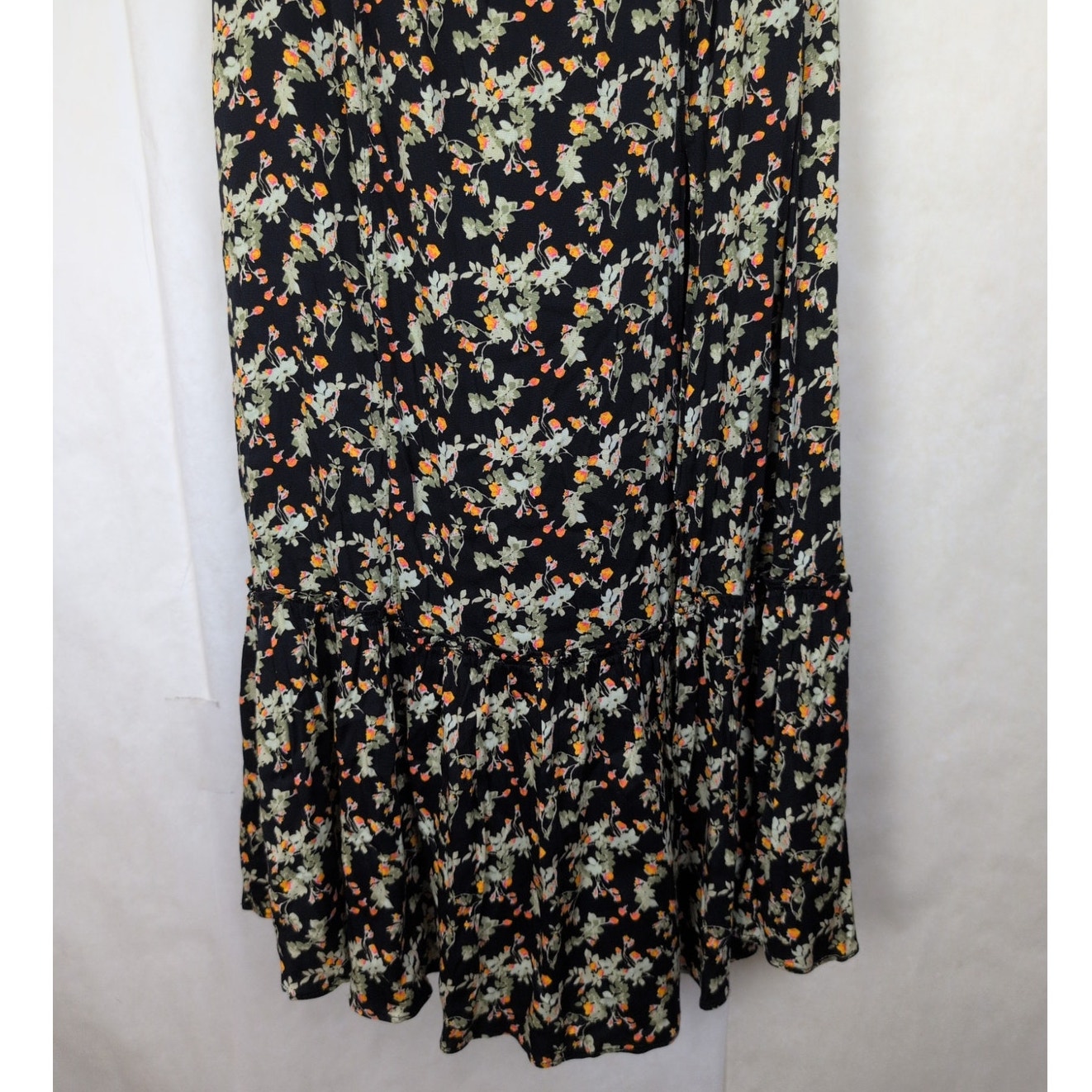 Urban Outfitters Black Floral Maxi Dress Size Large Boho Cottagecore Feminine — image 7 of 8